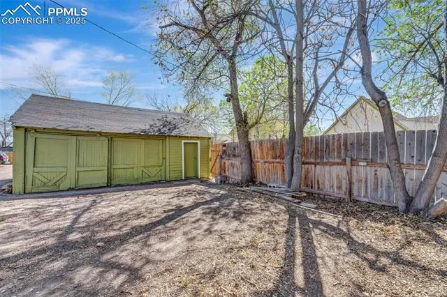 Canon City, Colorado 81212, United States, 3 Bedrooms Bedrooms, ,2 BathroomsBathrooms,Residential,Active,112219