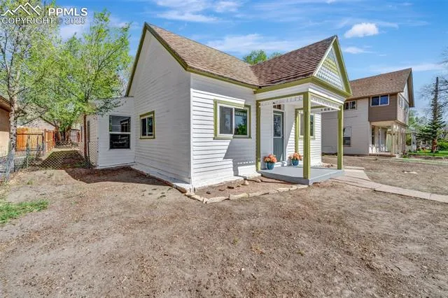 Canon City, Colorado 81212, United States, 3 Bedrooms Bedrooms, ,2 BathroomsBathrooms,Residential,Active,112219