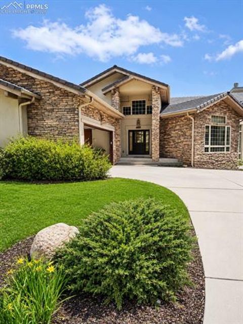 Photo of 1085 High Lake View, Colorado Springs, CO 80906 (MLS # 5503064)