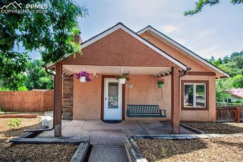 Photo of 107 Oak Place, Manitou Springs, CO 80829 (MLS # 2294009)