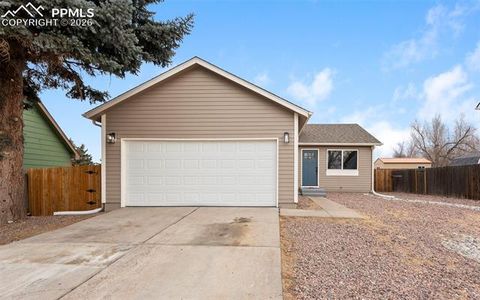 Photo of 4440 Hollyridge Drive, Colorado Springs, CO 80916 (MLS # 5899774)