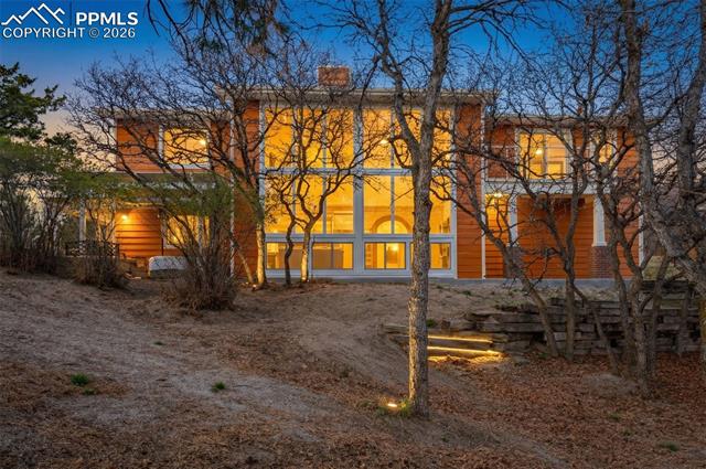 18220 Knollwood Boulevard