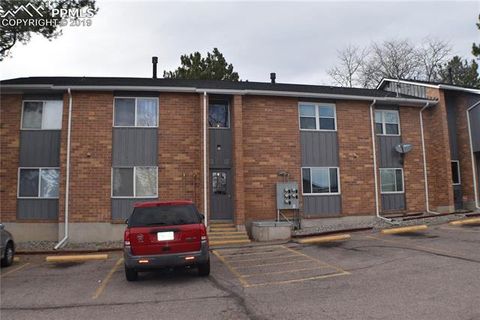 Photo of 1625 N Murray Boulevard #Apt 118, Colorado Springs, CO 80915 (MLS # R13963949)
