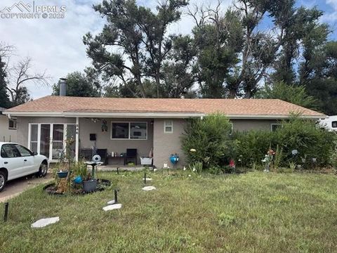 Photo of 546 Rosemont Drive, Colorado Springs, CO 80911 (MLS # 5350099) Photo of 546 Rosemont Drive, Colorado Springs, CO 80911 (MLS # 5350099)