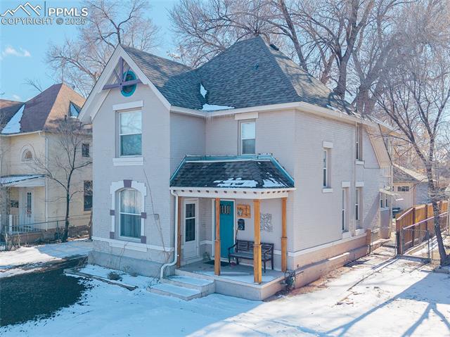 319 E Evans Avenue