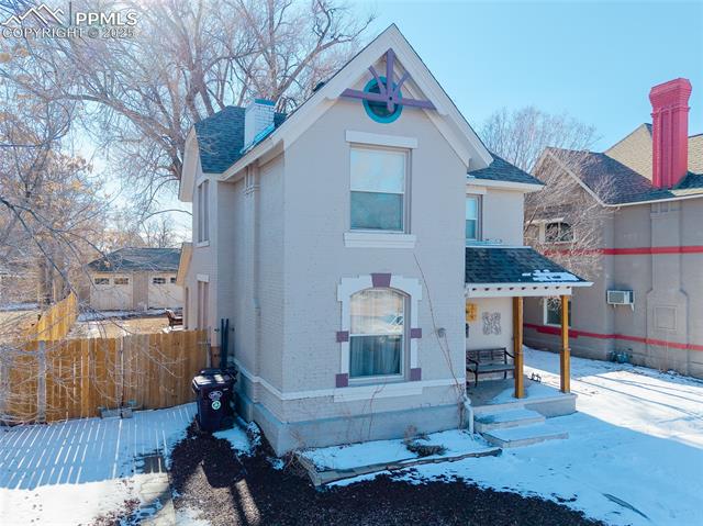 319 E Evans Avenue