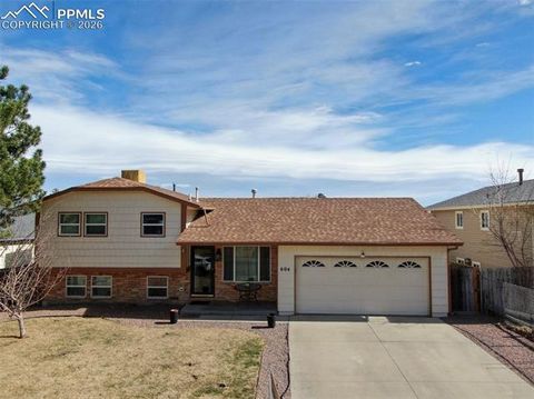Photo of 604 Phay Avenue, Canon City, CO 81212 (MLS # 9637646)