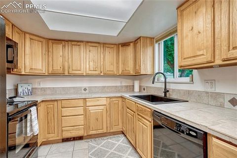 Tiny photo for 625 N Franklin Street, Colorado Springs, CO 80903 (MLS # 7666106)