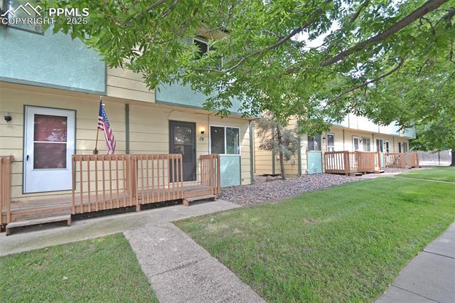 19 S Murray Boulevard