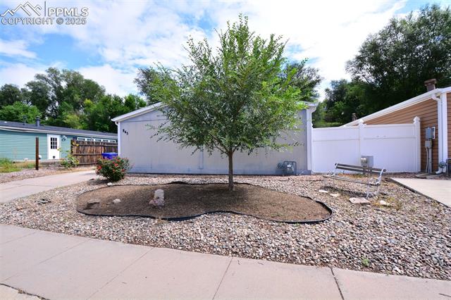 845 Desert Circle