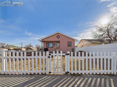 Photo of 902 W 15th Street, Pueblo, CO 81003 (MLS # 5677227)