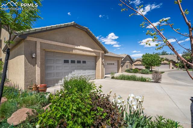 105 Aberdeen Bluff Court