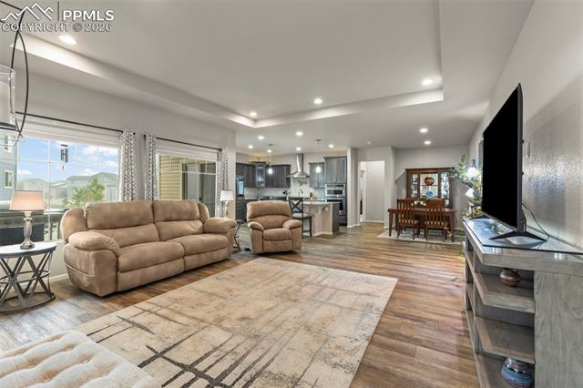 6712 Golden Briar Lane