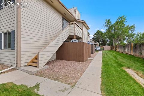 Photo of 4435 Hunting Meadows Circle, Colorado Springs, CO 80916 (MLS # 6974681)