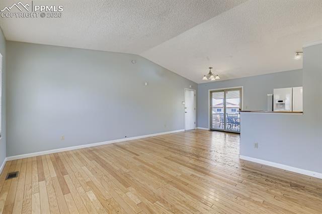 6040 Eagles Nest Court