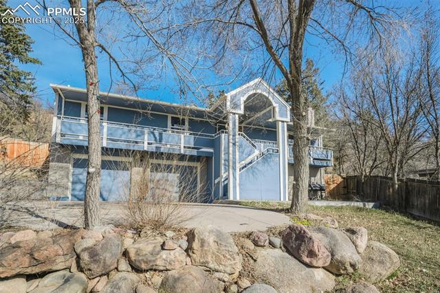 1828 Parkview Boulevard