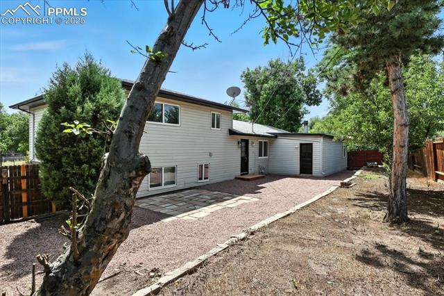 302 Loomis Avenue