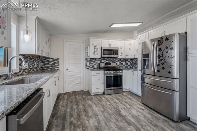 20680 Boca Chica Heights