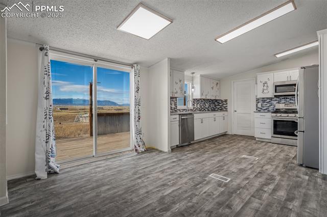 20680 Boca Chica Heights