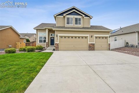 Photo of 7504 Bonterra Lane, Colorado Springs, CO 80925 (MLS # 7208357)