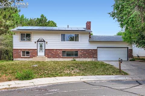Photo of 4518 Misty Drive, Colorado Springs, CO 80918 (MLS # 6524735) Photo of 4518 Misty Drive, Colorado Springs, CO 80918 (MLS # 6524735)