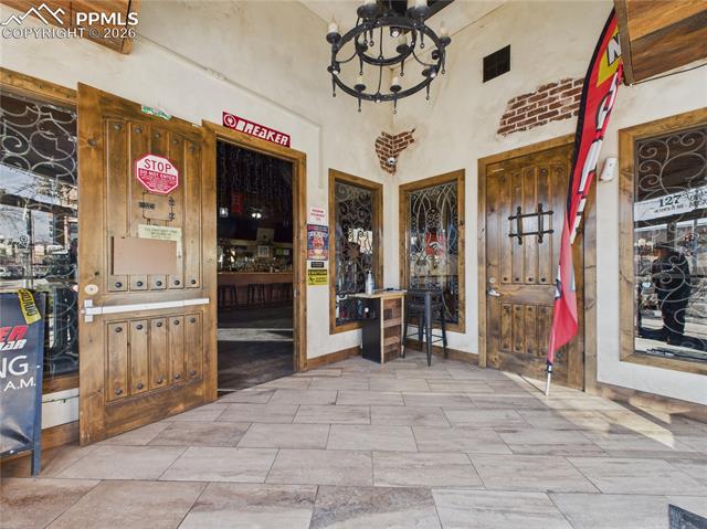 127 N Santa Fe Avenue