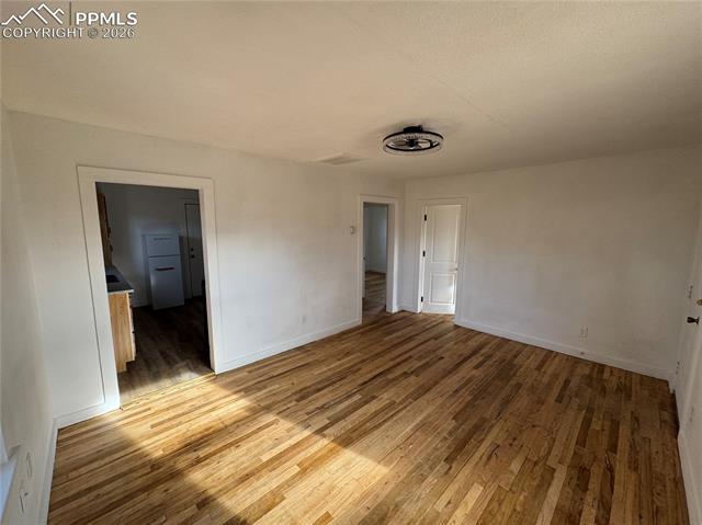 2442 E Saint Vrain Street