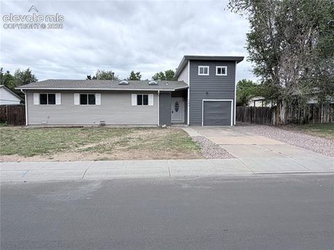 Photo of 1304 Widefield Drive, Colorado Springs, CO 80911 (MLS # 7129045)
