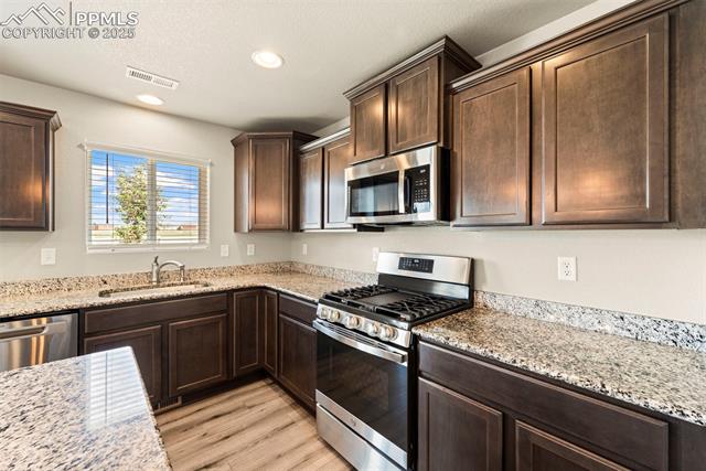 7356 Coppermine Court