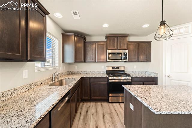 7356 Coppermine Court