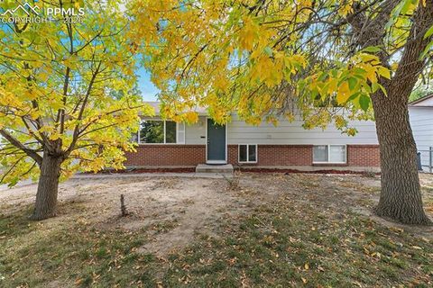 Photo of 440 Calle Entrada, Fountain, CO 80817 (MLS # 5881462)