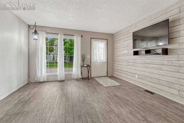 3548 Queen Anne Way