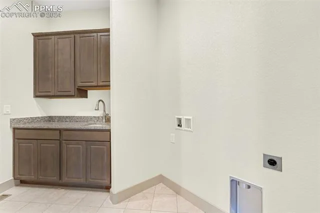 Florence, Colorado 81226, United States, 3 Bedrooms Bedrooms, ,3 BathroomsBathrooms,Residential,Active,68059