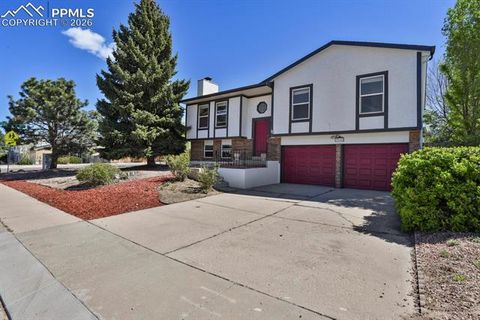 Photo of 2965 Maroon Bells Avenue, Colorado Springs, CO 80918 (MLS # 3314085)