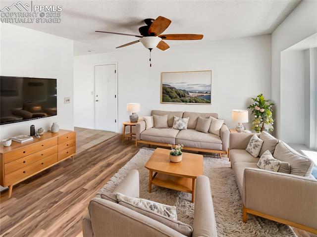 8193 Horizon Drive