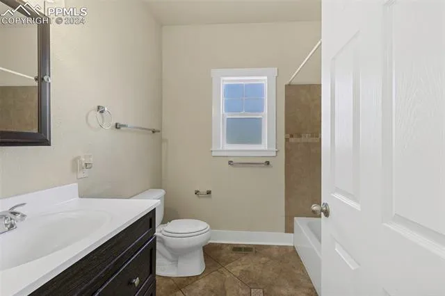 Colorado Springs, Colorado 80903, United States, 2 Bedrooms Bedrooms, ,2 BathroomsBathrooms,Residential,Active,43841
