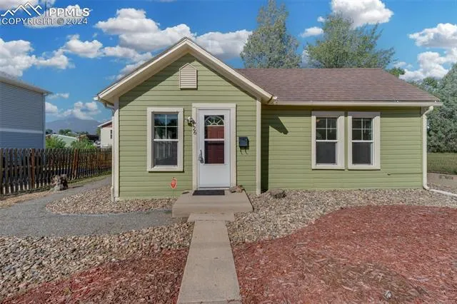 Colorado Springs, Colorado 80903, United States, 2 Bedrooms Bedrooms, ,2 BathroomsBathrooms,Residential,Active,43841