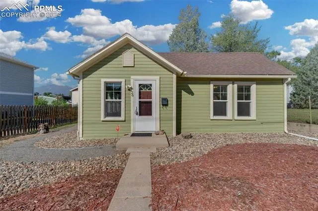 Colorado Springs, Colorado 80903, United States, 2 Bedrooms Bedrooms, ,2 BathroomsBathrooms,Residential,Active,43841