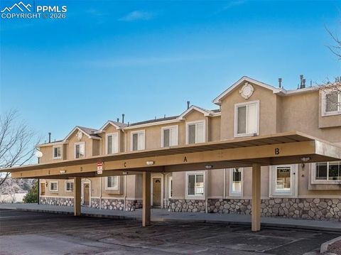 Photo of 1463 Madison Ridge Heights #C, Colorado Springs, CO 80904 (MLS # 1385274)