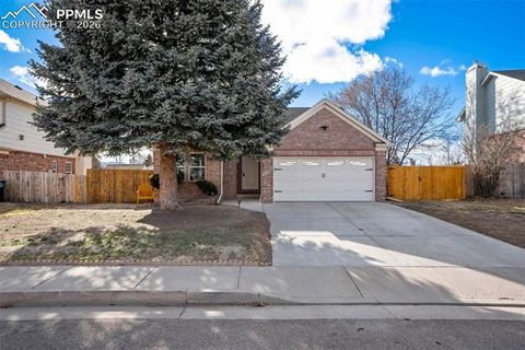 Photo of 2720 Leoti Drive, Colorado Springs, CO 80922 (MLS # 5763851)