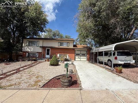 Photo of 2918 Del Mar Circle, Colorado Springs, CO 80910 (MLS # 8384663) Photo of 2918 Del Mar Circle, Colorado Springs, CO 80910 (MLS # 8384663)
