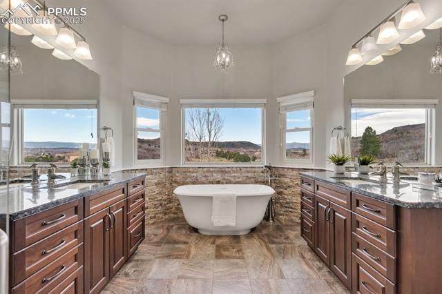 3535 Medallion Road
