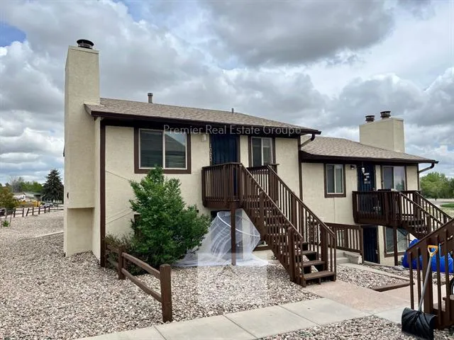 MLS: R11711109