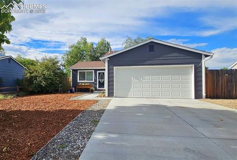 Photo of 3265 Foxridge Drive, Colorado Springs, CO 80916 (MLS # 5402805)
