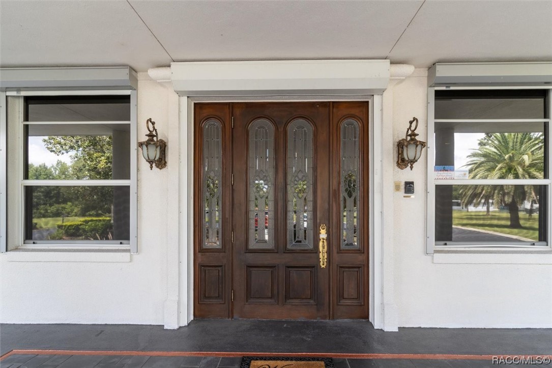 268 S Suncoast Boulevard