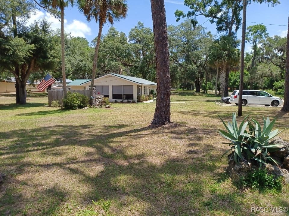 9461 W Tall Pines Court