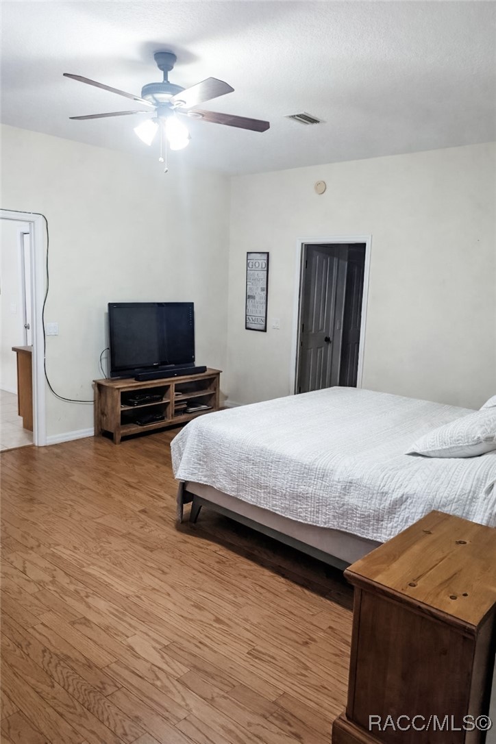 10043 W Dublin Street