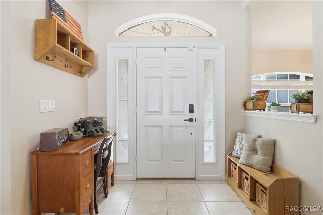 1021 W Champlain Lane