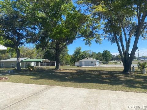 6873 W Rich Street Crystal River FL 34428