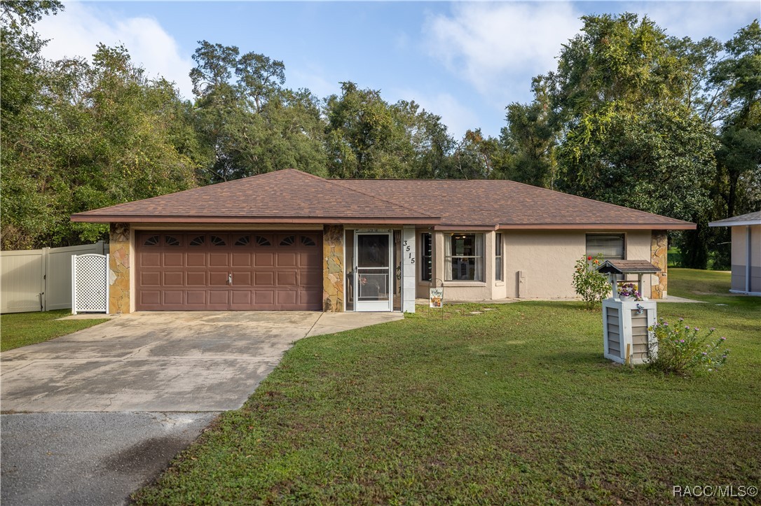 3515 E Glenn Street, Inverness, Florida image 1